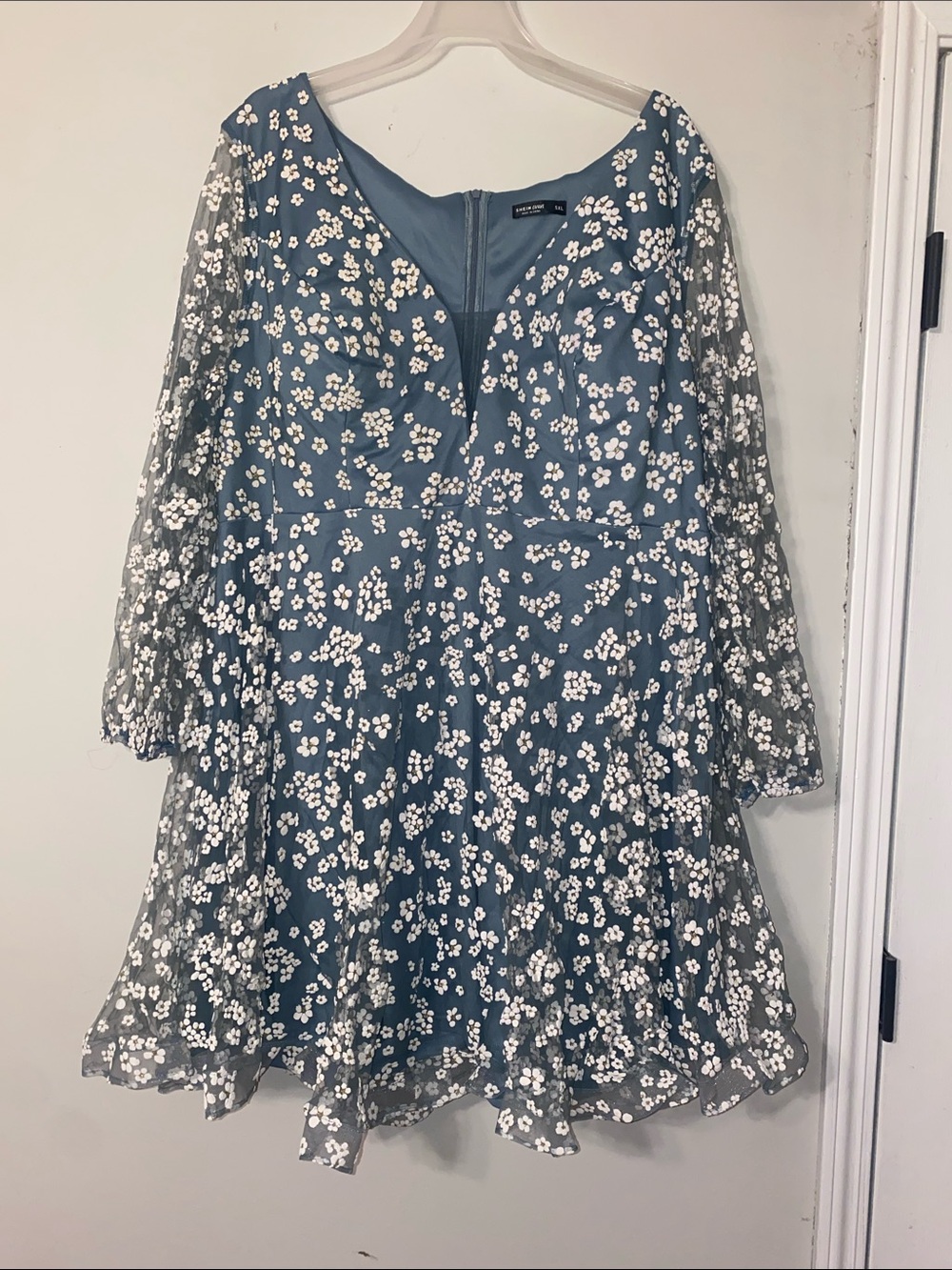 SHEIN Blue Floral Mesh Long Sleeve Cocktail Dress with White Blossom Print